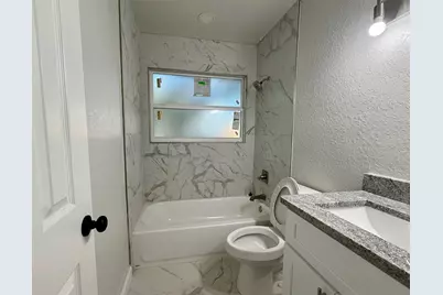 1030 SE 18th Terrace, Gainesville, FL 32641 - Photo 2