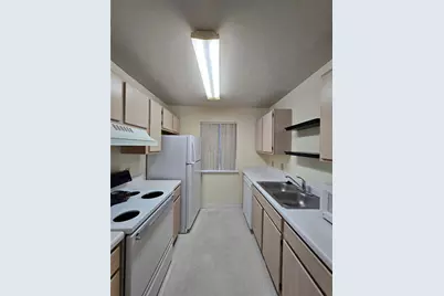 2360 SW Archer Road #604, Gainesville, FL 32608 - Photo 8