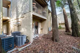 1015 SW 9th St, Gainesville, FL 32601 - Photo 28