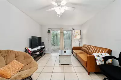 1015 SW 9th Street #C4, Gainesville, FL 32601 - Photo 4