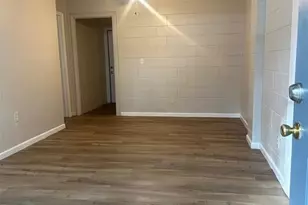 657 NE Waldo Rd, Gainesville, FL 32641 - Photo 2