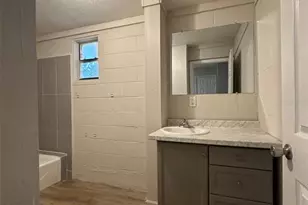 657 NE Waldo Rd, Gainesville, FL 32641 - Photo 16