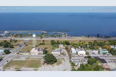 185 E Main Street, Pahokee, FL 33476 - Photo 8