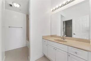 201 SE 2nd Ave, Gainesville, FL 32601 - Photo 46