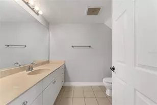 201 SE 2nd Ave, Gainesville, FL 32601 - Photo 30