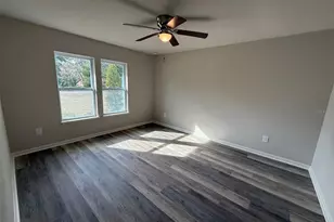 8424 NW 4th Pl, Gainesville, FL 32607 - Photo 18