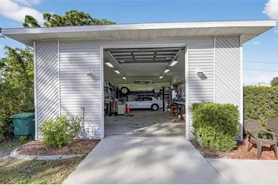 820 Bayshore Drive, Englewood, FL 34223 - Photo 32