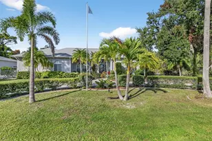 820 Bayshore Dr, Englewood, FL 34223 - Photo 1