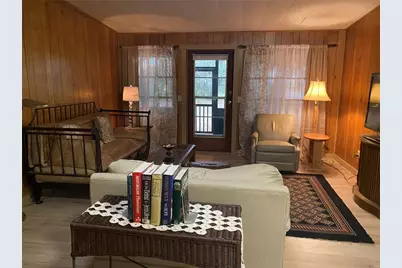 8093 Breezy Point Road E, Melrose, FL 32666 - Photo 4