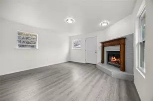 2203 NE 8th Ave, Gainesville, FL 32641 - Photo 4