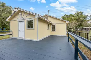 2203 NE 8th Ave, Gainesville, FL 32641 - Photo 18