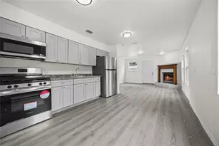 2203 NE 8th Ave, Gainesville, FL 32641 - Photo 6