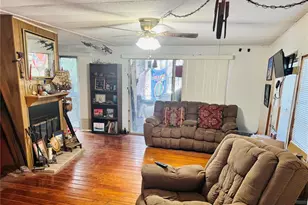 313 White Sands Beaches Dr, Hawthorne, FL 32640 - Photo 4