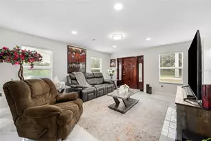 164 NW Senior Ct, Lake City, FL 32055 - Photo 2