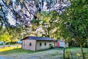 18713 Charlotte Ave, Brooker, FL 32622 - Photo 24