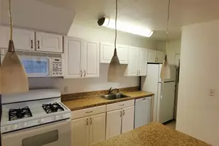 1700 SW 16th Ct, Gainesville, FL 32608 - Photo 8