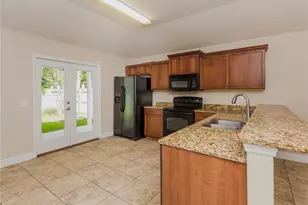 20463 NW 248th Dr, High Springs, FL 32643 - Photo 4