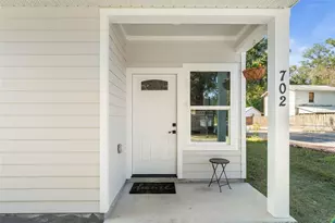 702 SE 8th St, Gainesville, FL 32601 - Photo 2