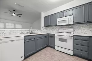 3832 NW 27th St, Gainesville, FL 32605 - Photo 12