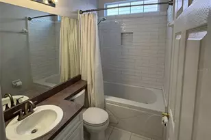 4950 NW 1st Pl, Gainesville, FL 32607 - Photo 12