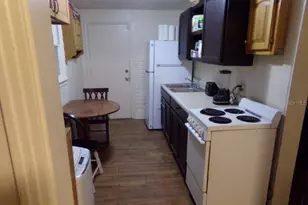 1821 SE 6th Ave, Gainesville, FL 32641 - Photo 6