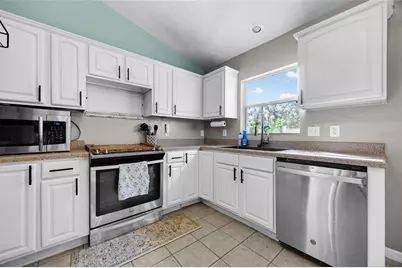 470 Margaret Street, Bronson, FL 32621 - Photo 6