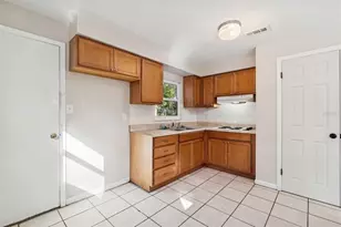 610 NW 34th St, Gainesville, FL 32607 - Photo 20