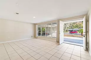 610 NW 34th St, Gainesville, FL 32607 - Photo 4