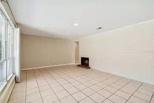 610 NW 34th St, Gainesville, FL 32607 - Photo 10