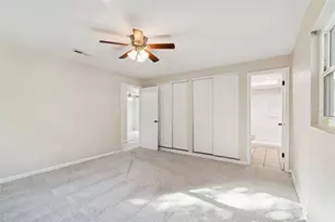 610 NW 34th St, Gainesville, FL 32607 - Photo 6