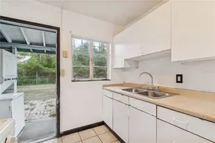 1814 NE 6th Ter, Gainesville, FL 32609 - Photo 14