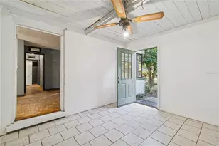 1814 NE 6th Ter, Gainesville, FL 32609 - Photo 4