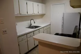 1700 SW 16th Ct, Gainesville, FL 32608 - Photo 4