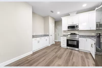 2016 NE 3rd Avenue, Gainesville, FL 32641 - Photo 12