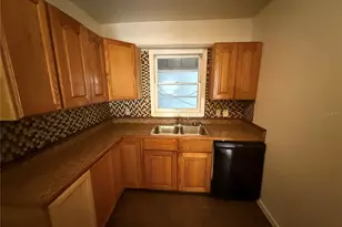 403 NW 25 St, Gainesville, FL 32607 - Photo 8