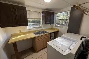 403 NW 25 St, Gainesville, FL 32607 - Photo 12