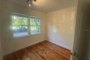 927 NE 7th Ave, Gainesville, FL 32601 - Photo 10