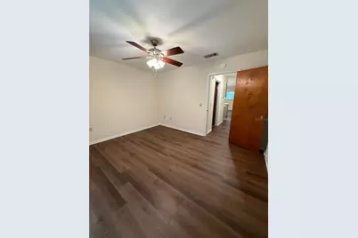 1923 NW 23rd Boulevard #224, Gainesville, FL 32605 - Photo 16