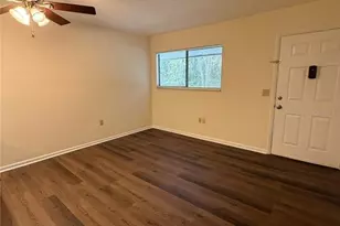 1923 NW 23rd Blvd, Gainesville, FL 32605 - Photo 4