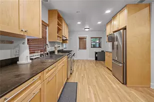 1017 NE 3rd Ave, Gainesville, FL 32601 - Photo 14