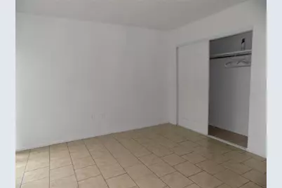 2811 SW Archer Road #x 201, Gainesville, FL 32608 - Photo 34