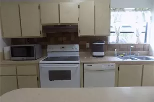2811 SW Archer Rd, Gainesville, FL 32608 - Photo 12