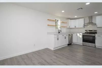 278 SE Marino Way, High Springs, FL 32643 - Photo 8