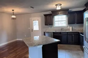 2032 SW 252nd St, Newberry, FL 32669 - Photo 4