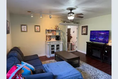 1106 NE 20th Place, Gainesville, FL 32609 - Photo 4