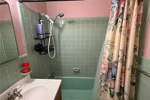 1106 NE 20 Pl, Gainesville, FL 32609 - Photo 20