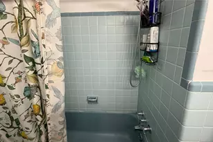 1106 NE 20 Pl, Gainesville, FL 32609 - Photo 14