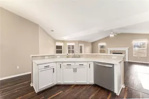 8145 SW 51st Rd, Gainesville, FL 32608 - Photo 20