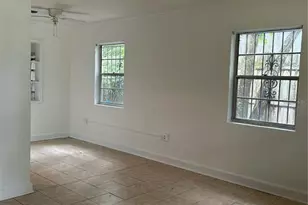 1012 NE 1st Ave, Gainesville, FL 32601 - Photo 6