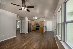 2165 SE 27th Dr, Gainesville, FL 32641 - Photo 10